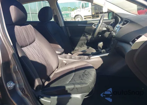 2018 Nissan Sentra Sv z USA, uszkodzony, nr VIN 3N1AB7AP4JL638147